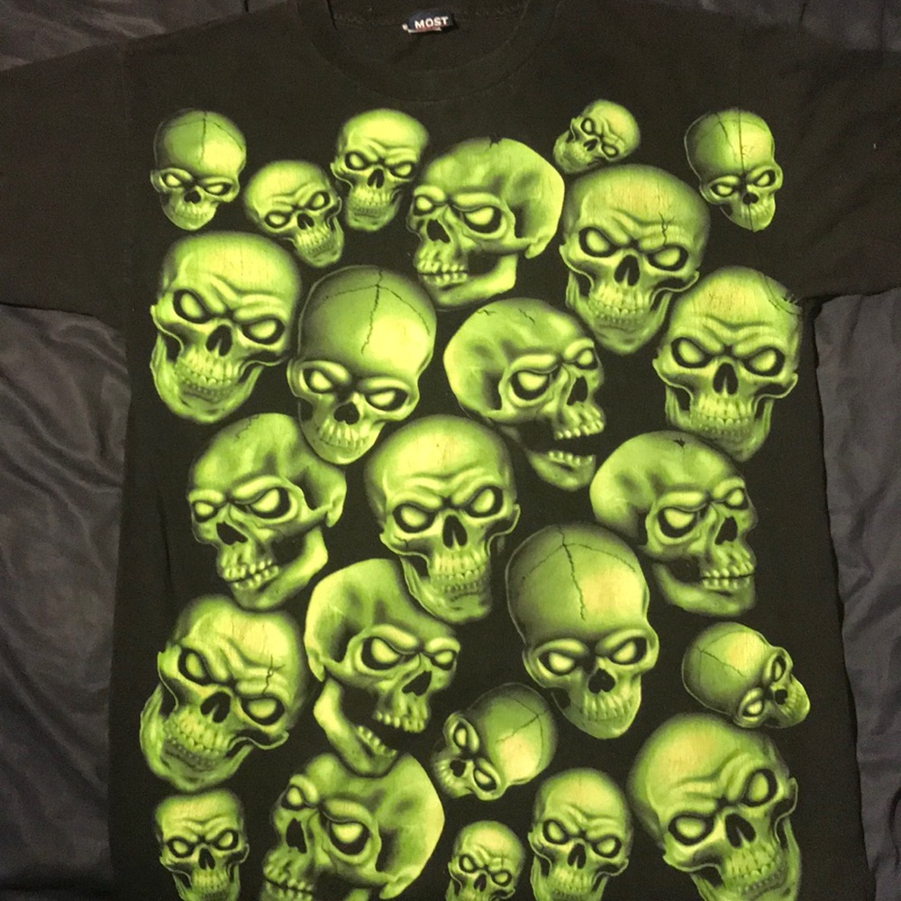 glow in the dark tshirt!